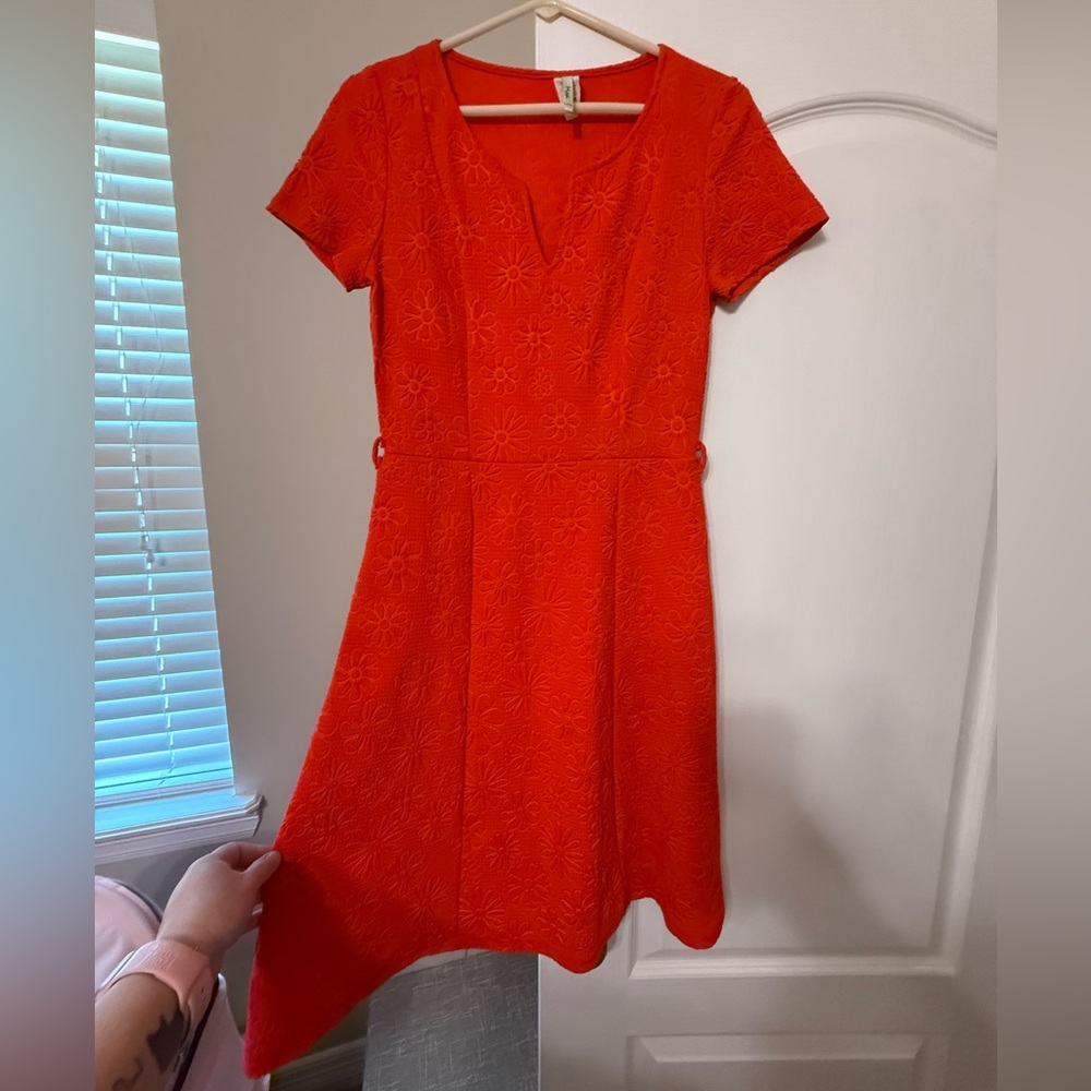 Moa v-neck a-line dress w/flower embroidery
